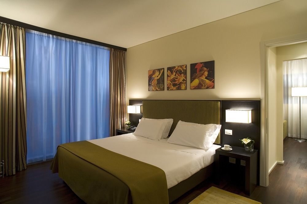 Hotel NH Padova Esterno foto