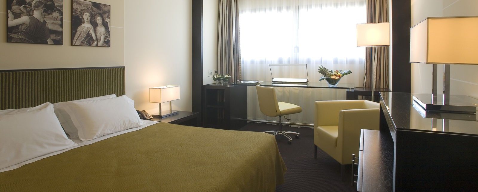 Hotel NH Padova Esterno foto